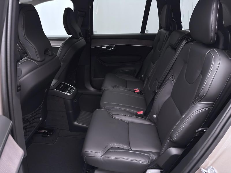 Volvo XC90 (2026) T8 AWD Plug-in DARK PLUS 7m - fotka 6 z 27