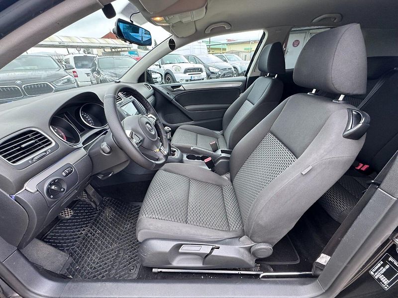 Volkswagen Golf (2009) 1,4i 59 KW BRZDY PNEU LAK - fotka 22 z 50