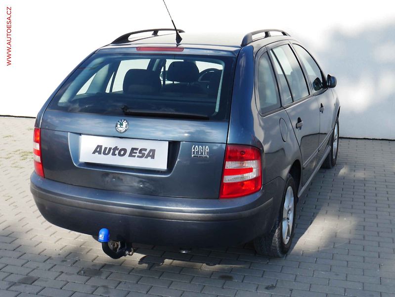 Škoda Fabia (2006) 1.9 TDi, 2.maj,ČR, AC, tažné - fotka 4 z 16