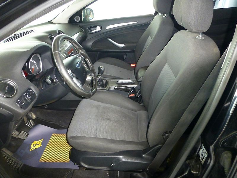 Ford Mondeo (2008) - fotka 11 z 26
