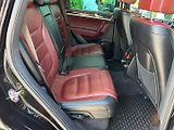 Volkswagen Touareg (2011) 3.0 TDi Bi-Xenon,NAVI, DPH - náhled 18