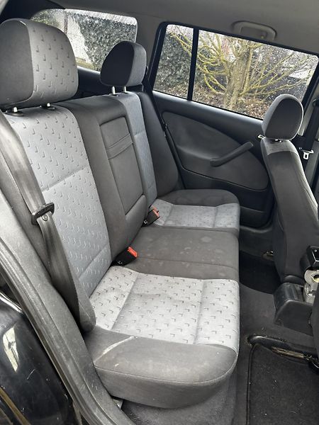 Škoda Octavia (2001) 1 1.9TDi 66kW, Automat - fotka 13 z 19