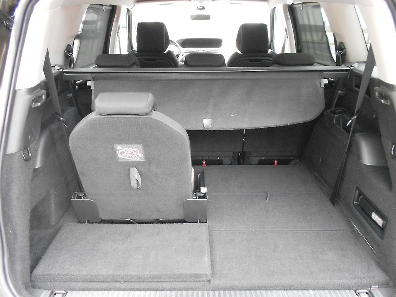 Citroën Grand C4 Picasso 2.0HDi, 110kW, MAN6, 7míst, ČR - fotka 9 z 12