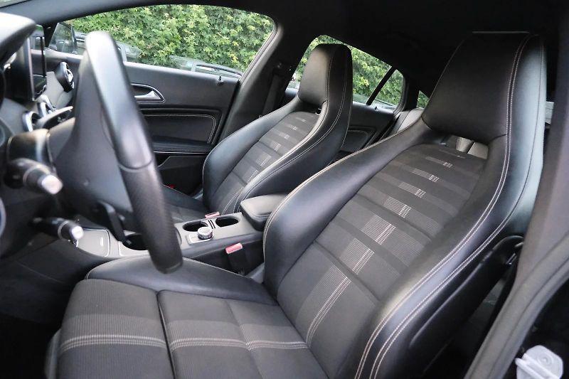 Mercedes-Benz CLA 200 1.6i AUTOMAT, FACELIFT - fotka 6 z 9