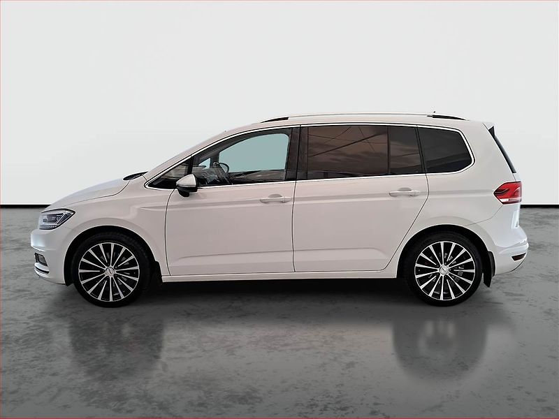 Volkswagen Touran (2018) R-Line 1.5 TSI - fotka 3 z 21