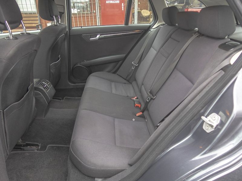 Mercedes-Benz Třídy C (2009) 200CDI man – 2x ALU kola - fotka 36 z 46