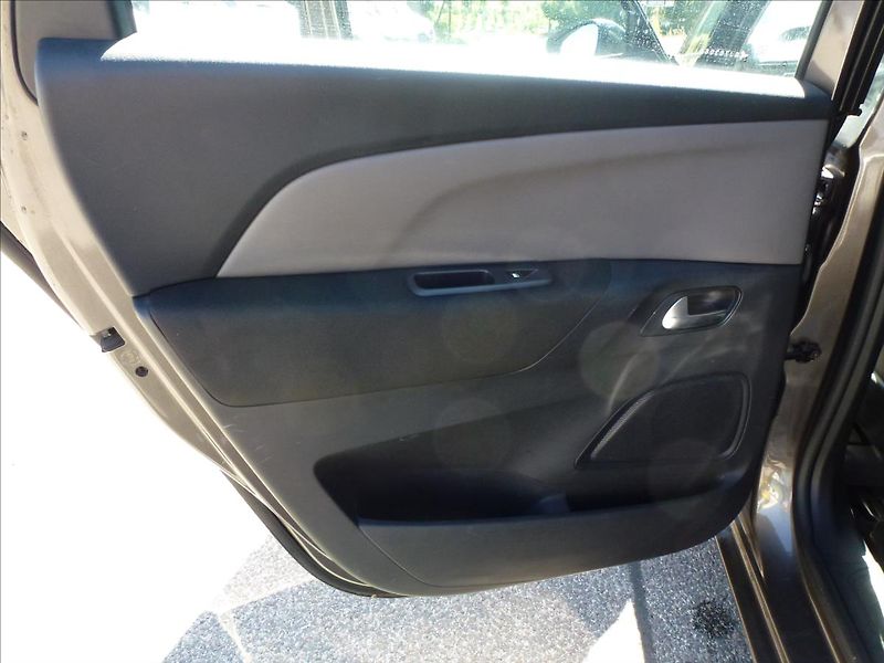 Citroën C4 Picasso 1,2 PureTech 130 6MAN Turbo  S - fotka 17 z 46