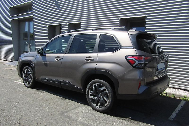 Subaru Forester (2024) FORESTER 2,0i COM NAV po 1.maj - fotka 3 z 21