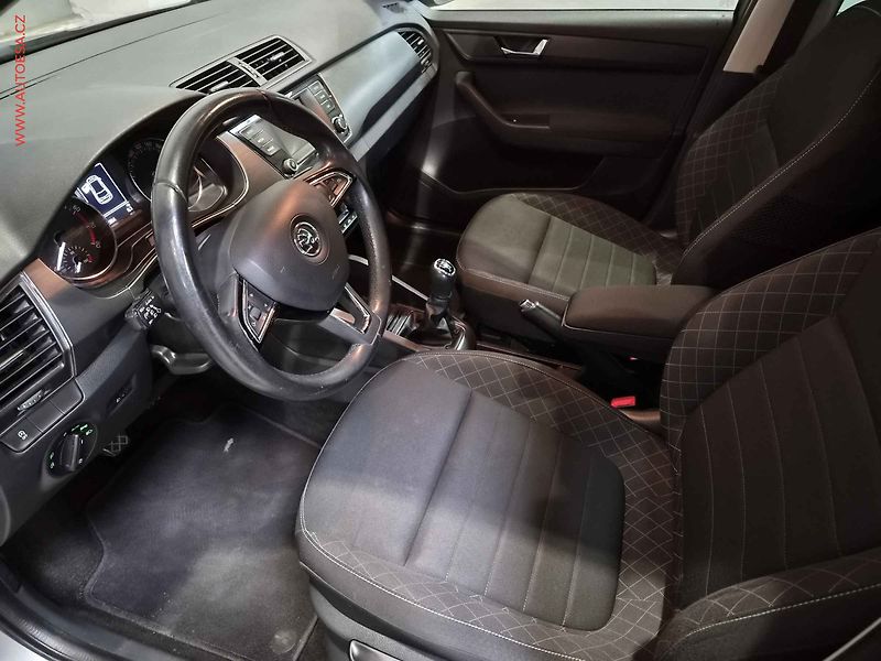 Škoda Fabia (2017) 1.2TSi, 2.maj,ČR, autoAC - fotka 10 z 16