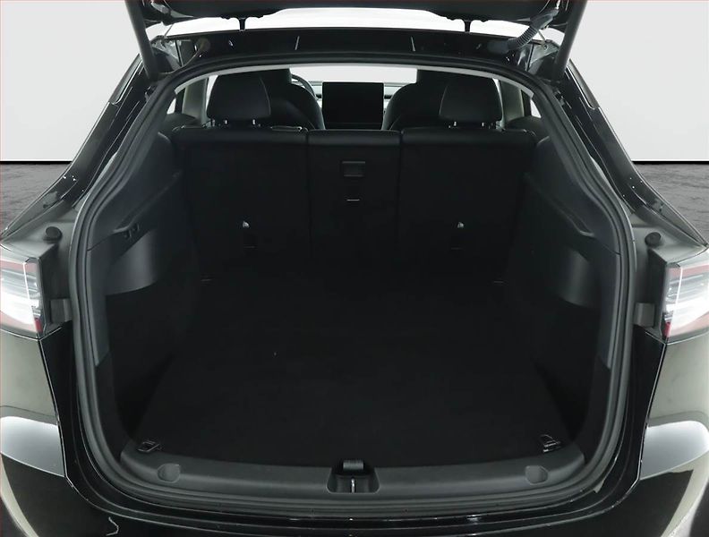 Tesla Model Y (2023) RWD LFP 60kWh, SoH 95% - fotka 14 z 21
