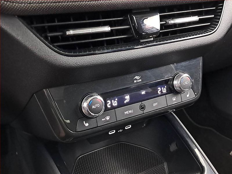 Škoda Fabia (2021) Ambition 1.0 TSI, Serv.kniha - fotka 16 z 19