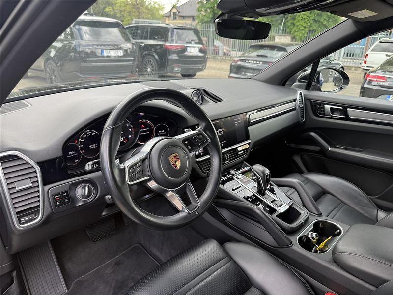 Porsche Cayenne 3.0 V6 Sport chrono - fotka 15 z 26