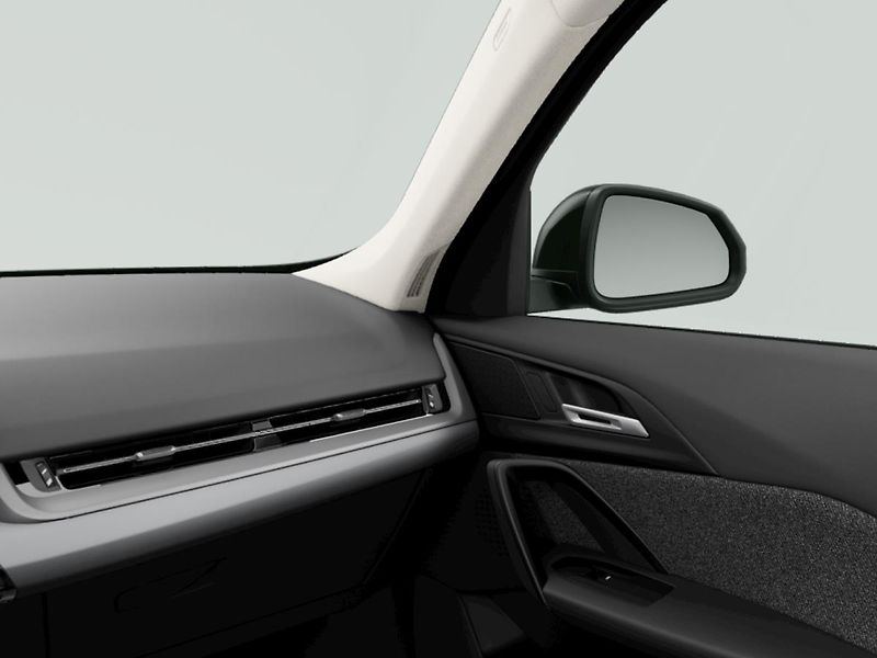 BMW iX1 xDrive30 - fotka 10 z 12