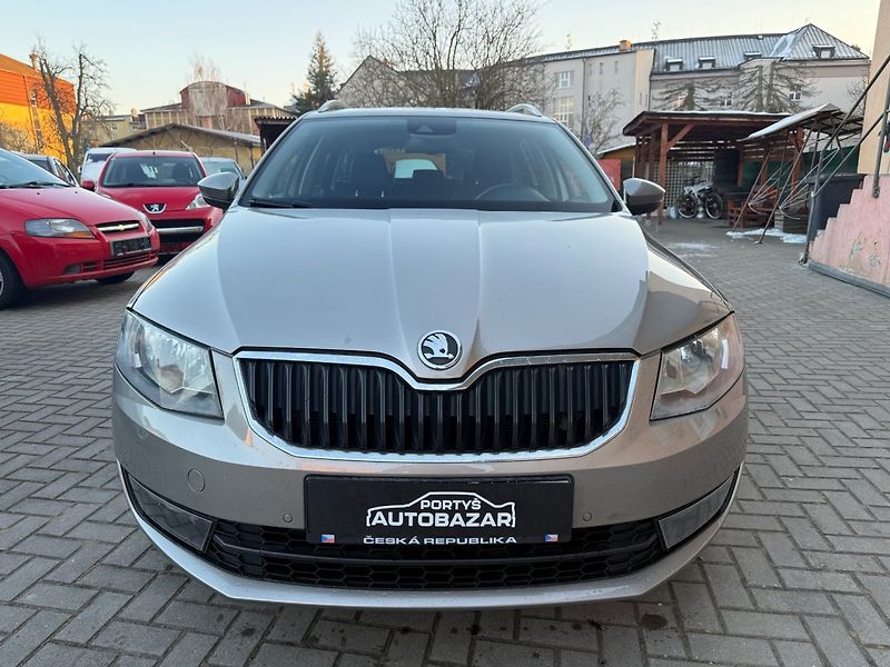 Škoda Octavia (2015) 1.6 TDI Greenline - Max výbava - fotka 6 z 16