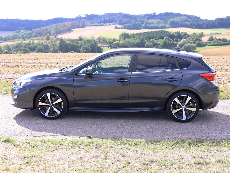 Subaru Impreza 1,6 i Aut. AWD Premium 1.Maj - fotka 4 z 33