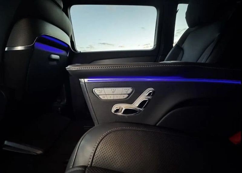 Mercedes-Benz Třídy V 4M Exclusive XL AIRMATIC - fotka 21 z 23
