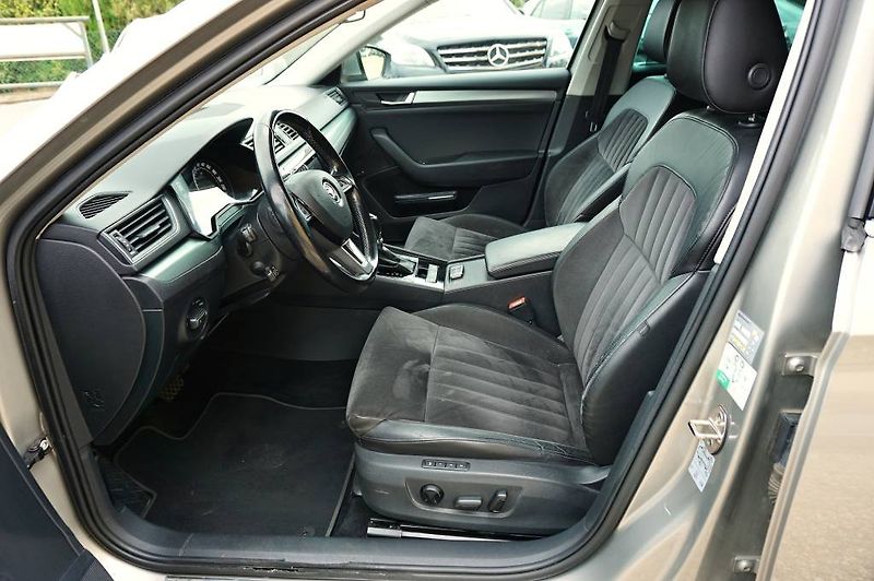 Škoda Superb (2015) STYLE PLUS 2,0 TDI 140 kW - fotka 31 z 52