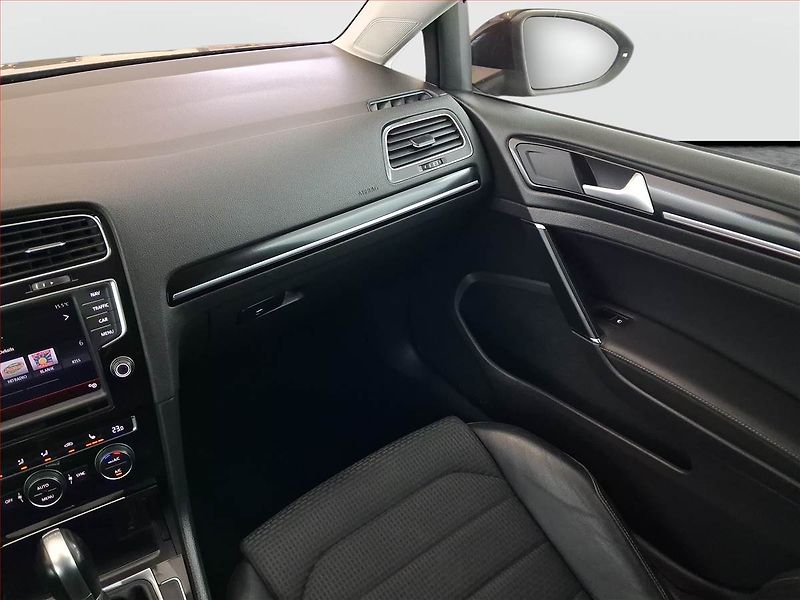 Volkswagen Golf (2014) Highline 2.0 TDI, Automat - fotka 8 z 21