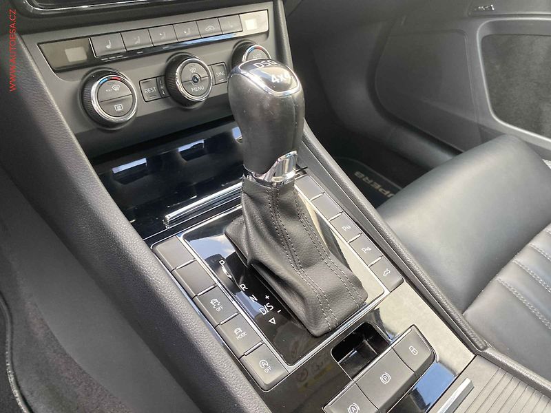 Škoda Superb (2016) 2.0 TDI 4x4, Style, DSG, kůže - fotka 16 z 19
