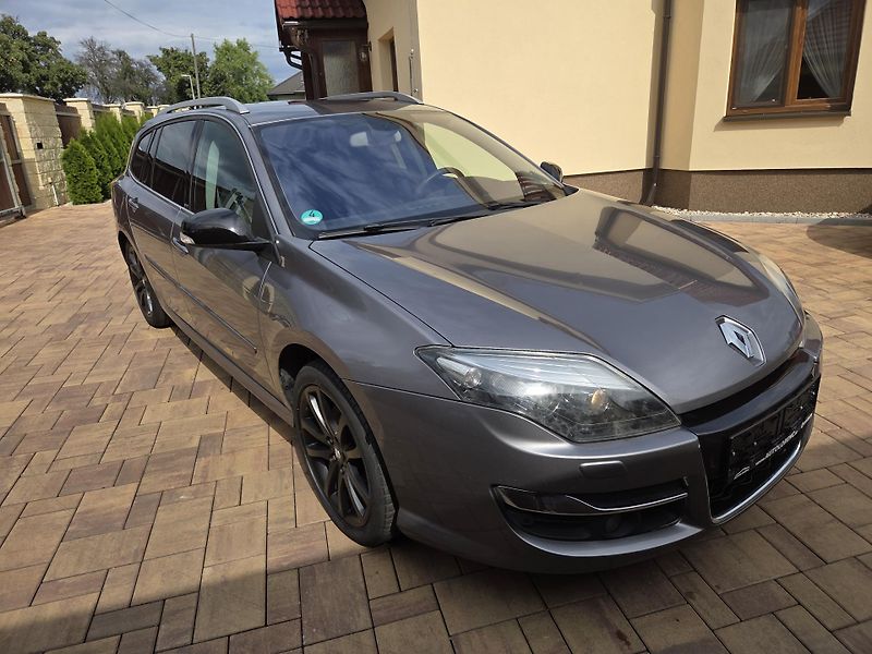 Renault Laguna 2.0dCi GT 131kW BOSE*4CONTROL* - fotka 4 z 38