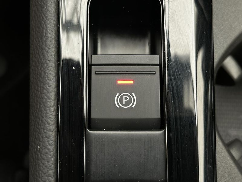 Škoda Superb 2.0 TDI L & K - fotka 21 z 30