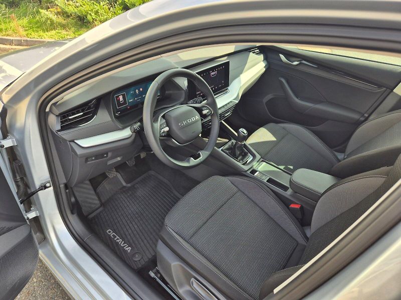 Škoda Octavia (2025) kombi Selection 1.5. TSI 110 k - fotka 12 z 33