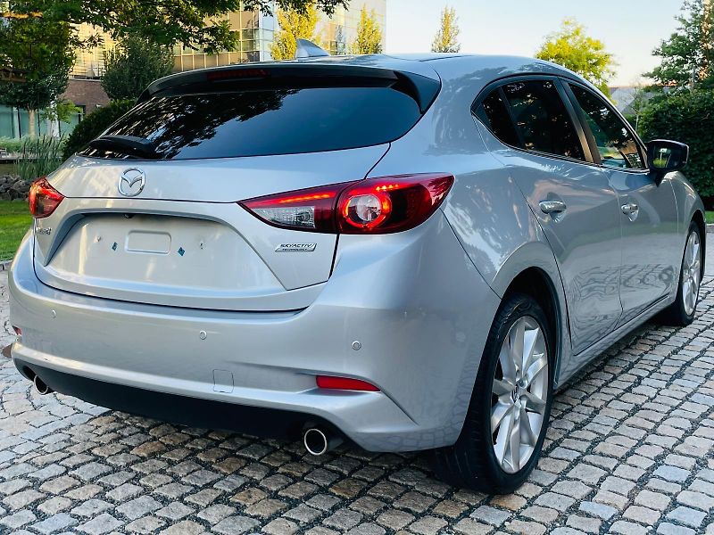 Mazda 3 2.0i AUTOMAT LED KAMERA VÝHŘEV - fotka 12 z 48