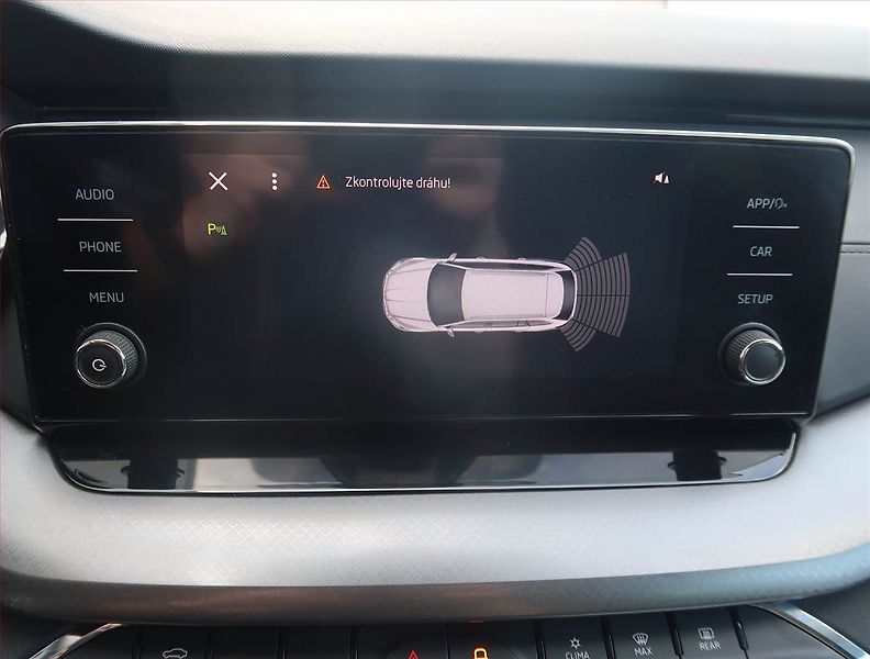 Škoda Octavia (2022) Ambition 2.0 TDI, ČR,1.maj - fotka 19 z 22