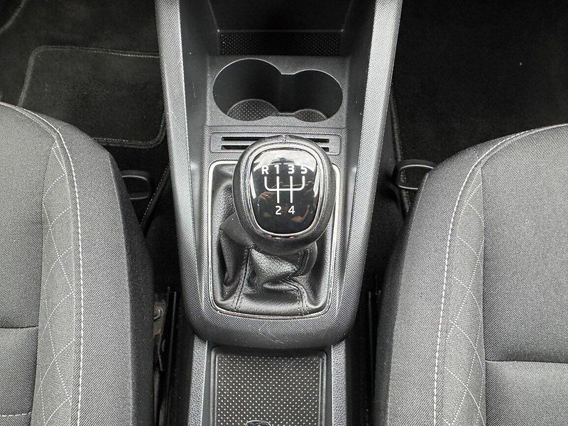 Škoda Fabia (2016) 1.2TSi Digi Klima Tažné Zař. - fotka 8 z 50
