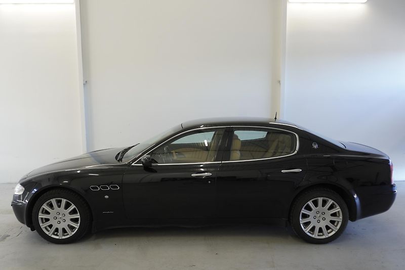 Maserati Quattroporte (2007) 4.2i 295 kW AUTOMAT - fotka 15 z 46