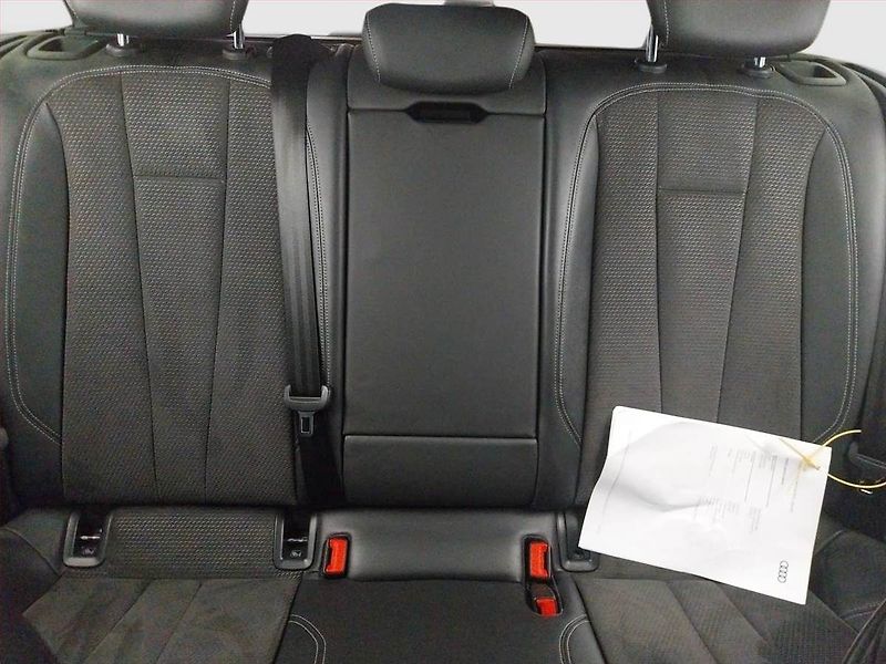 Audi A4 (2016) S-Line 2.0 TDI, 4X4, Automat - fotka 10 z 23
