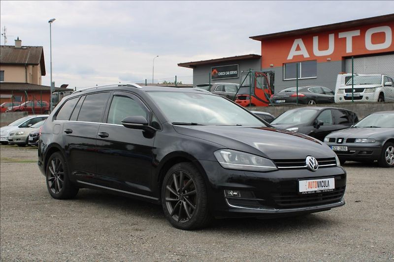 Volkswagen Golf 2,0 TDi  XENONY, AUTOMAT - fotka 3 z 29