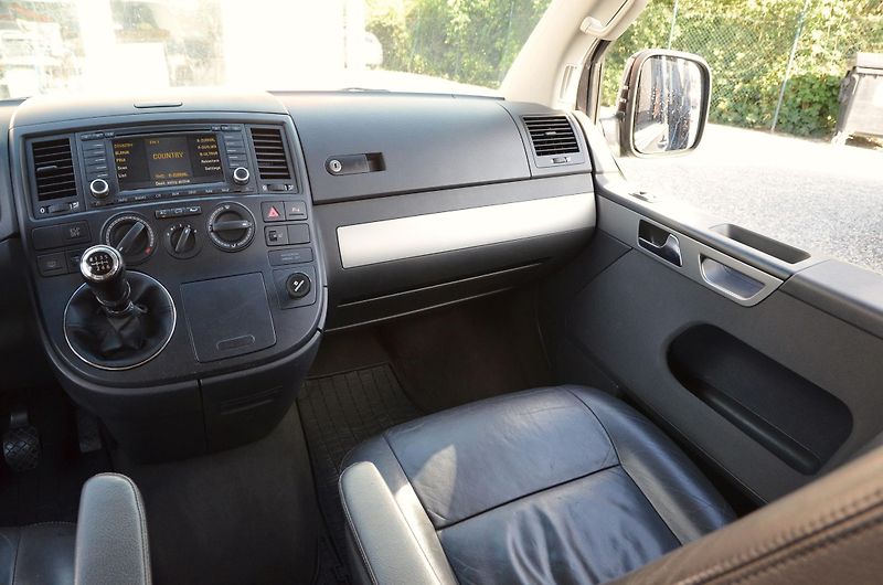 Volkswagen Multivan (2007) 2.5 TDi 128kW 4MOTION / TAŽNÉ - fotka 24 z 34