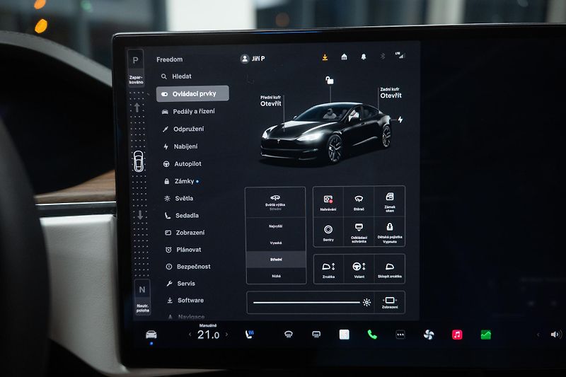 Tesla Model S (2023) Free Unlimited Supercharging - fotka 37 z 59