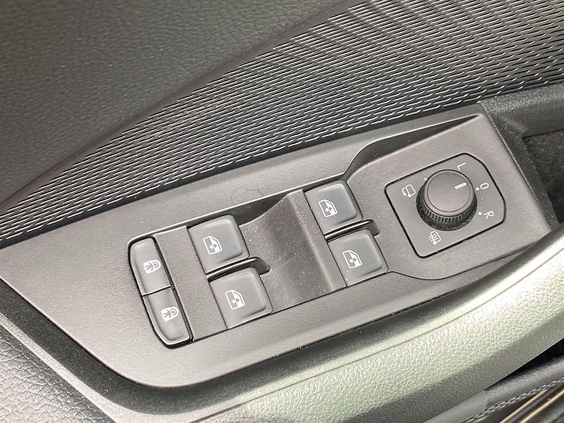 Škoda Octavia (2025) Combi 1.5 TSI DSG Sportline - fotka 21 z 38