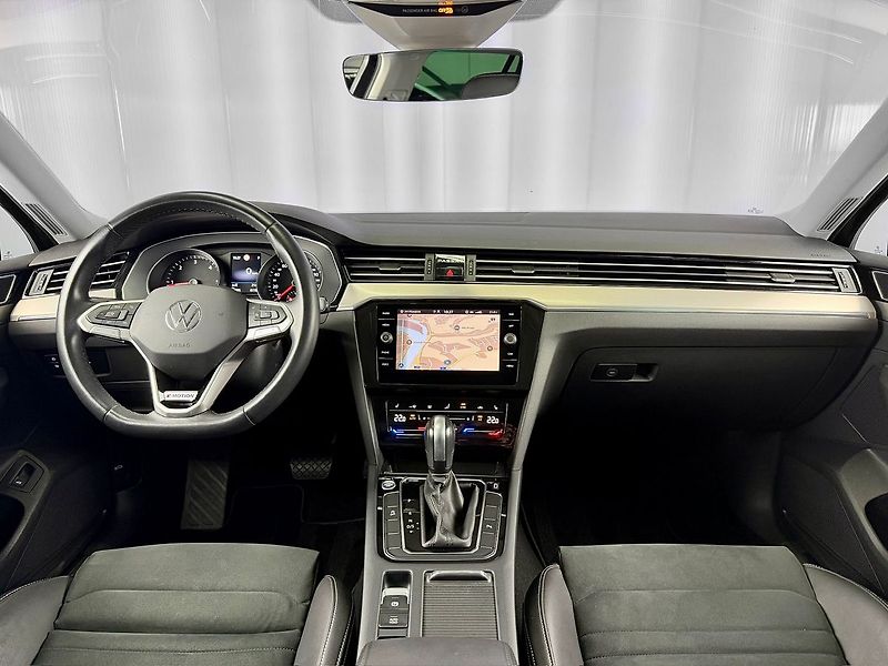 Volkswagen Passat 2.0TDI 147KW DSG 4MOTION ELEGA - fotka 10 z 25
