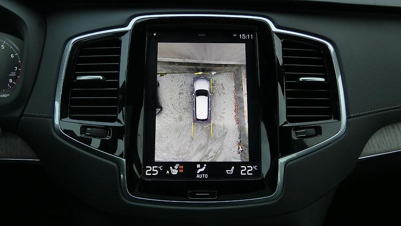 Volvo XC90 B5 AWD Inscription Auto 7míst - fotka 15 z 26