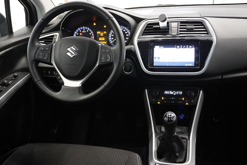 Suzuki SX4 S-Cross  S-CROSS  1,0 BOOSTERJET - fotka 21 z 27