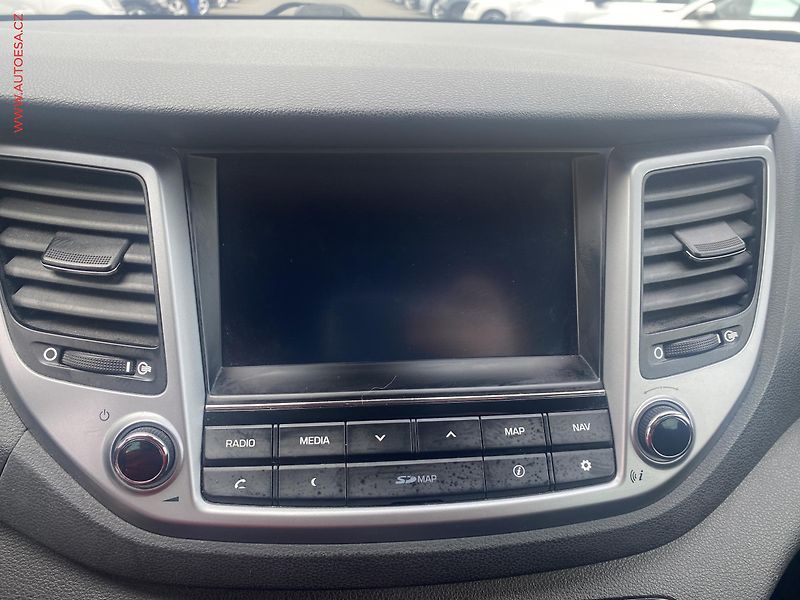 Hyundai Tucson (2016) 1.7 CRDi, ČR, Navi, AC - fotka 13 z 15