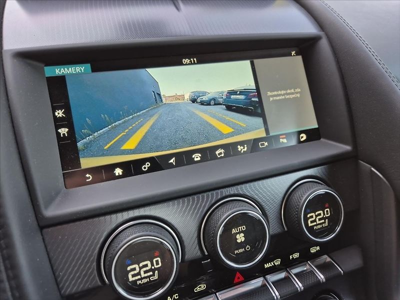 Jaguar F-Type 3,0 P380 RWD YUNNAN YELLOW - fotka 17 z 19