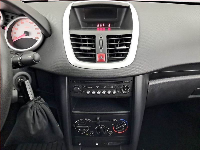 Peugeot 207 (2009) 1.4 VTi, nová STK - fotka 12 z 15