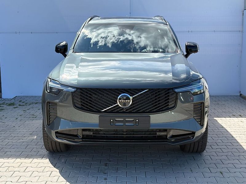 Volvo XC90 Plus Dark B5 184kW - fotka 3 z 26