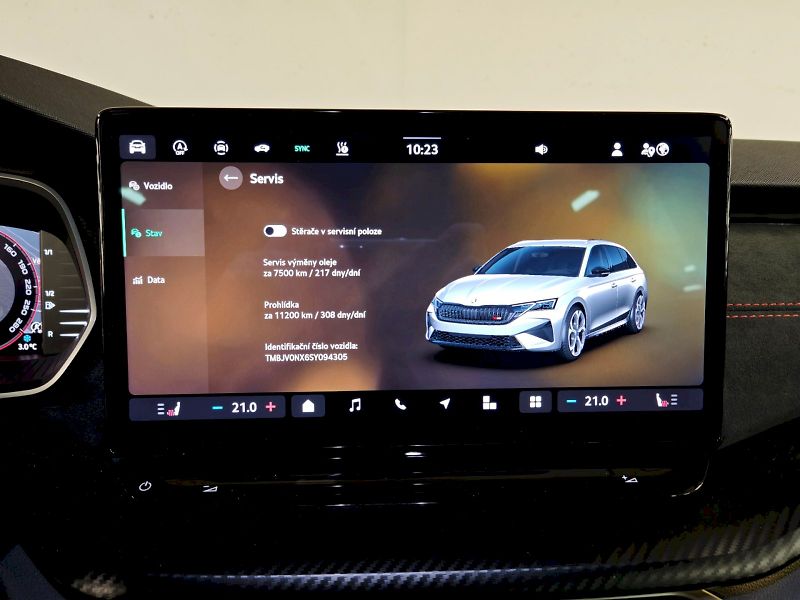 Škoda Octavia (2024) Combi 2.0 TSI 195 kW DSG RS - fotka 19 z 35