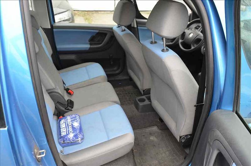 Škoda Roomster (2007) 1,2 HTP - fotka 17 z 19