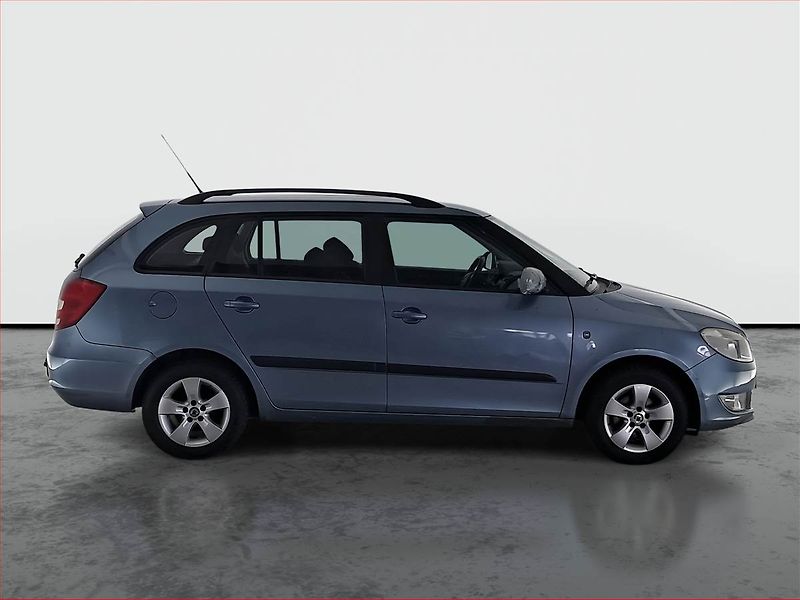 Škoda Fabia (2010) Ambition 1.2 TSI - fotka 6 z 15