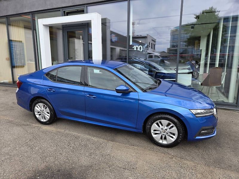 Škoda Octavia 1.5 TSI Ambiente - fotka 4 z 31