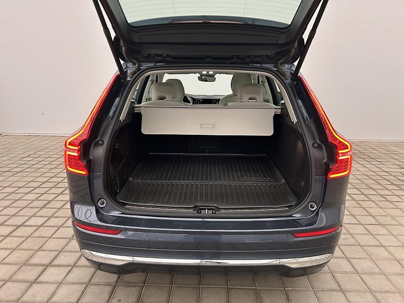 Volvo XC60 2.0 T6 4x4 Recharge PLUS Panor - fotka 12 z 28