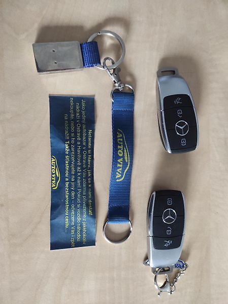 Mercedes-Benz GLC 220D  4matic - fotka 35 z 50