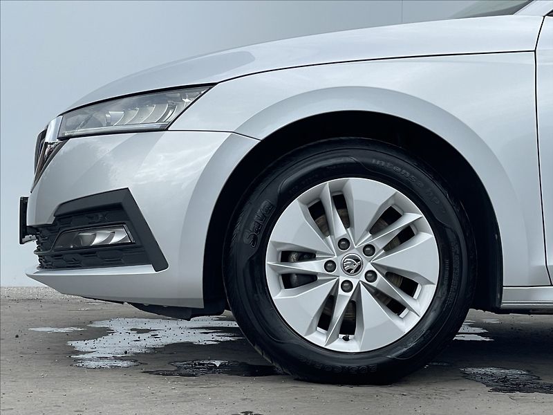 Škoda Octavia 2,0 TDI DSG Ambition Plus LED - fotka 19 z 23