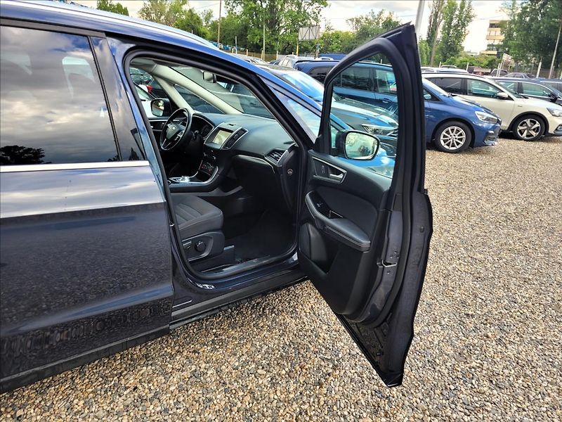 Ford Galaxy 2,5 Již není k dispozici - fotka 10 z 50